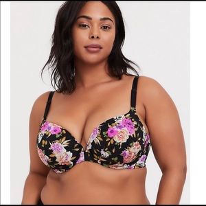 Torrid | Skull floral T-shirt bra